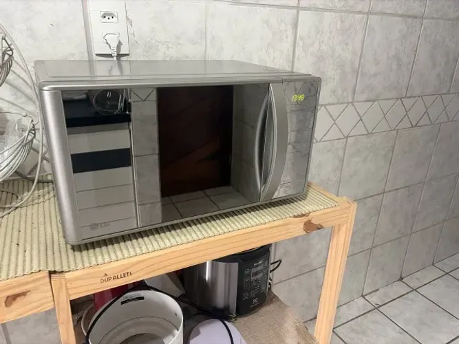 Micro-ondas LG 30 Litros 220V MS3043BRA
