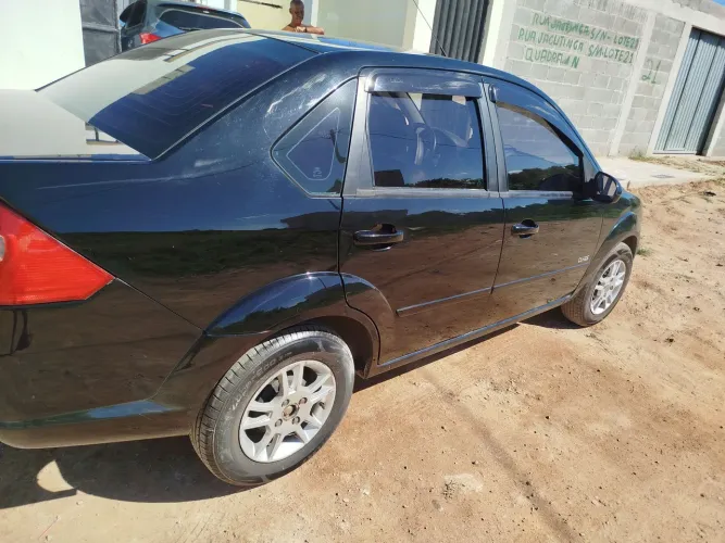 Ford Fiesta Sed. 1.6 8V Flex 4P 2010