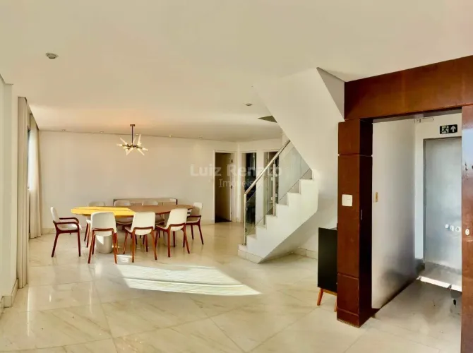 Cobertura para locação, 4 quartos com suíte, área aproximada de 320m² no Carmo