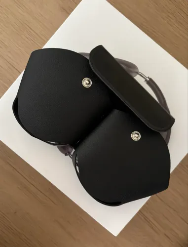 HEADPHONE