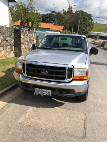 Ford F-250 XLT 4.2 TB Diesel 2001