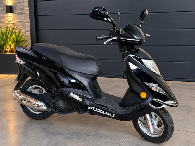 Suzuki Burgman 2013 