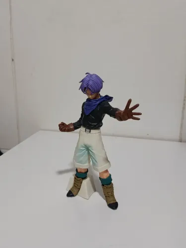 ACTION FIGURE TRUNKS DRAGON BALL - COLECIONÁVEL