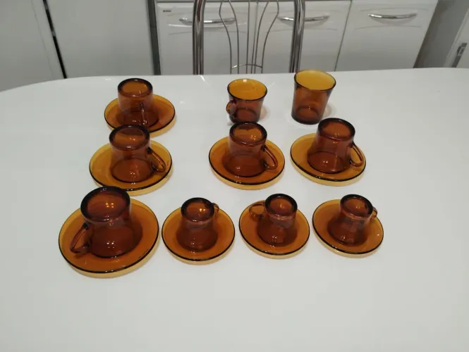Conjunto chá e café Duralex anos 70 âmbar