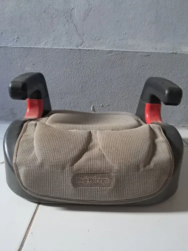 Assento infantil para carro