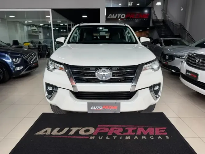 Toyota Hilux SW4 SRX 4X4 2.8 TDI 16V Dies. Aut. 2019