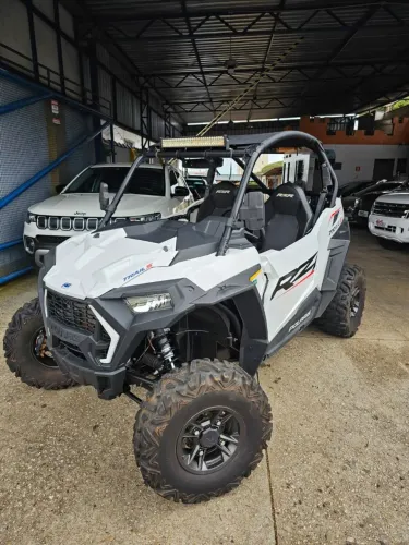 UTV POLARIS RZR900 Zerado