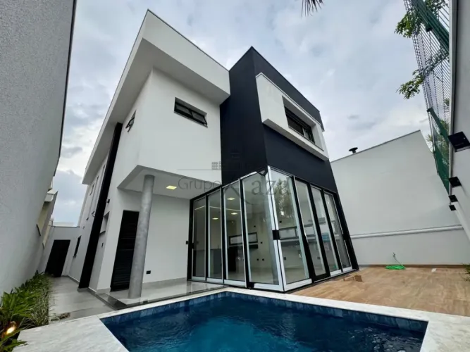 Casa Sobrado - Condomínio Floradas da Serra - Urbanova SJC - 4 Dormitórios - - 244m²