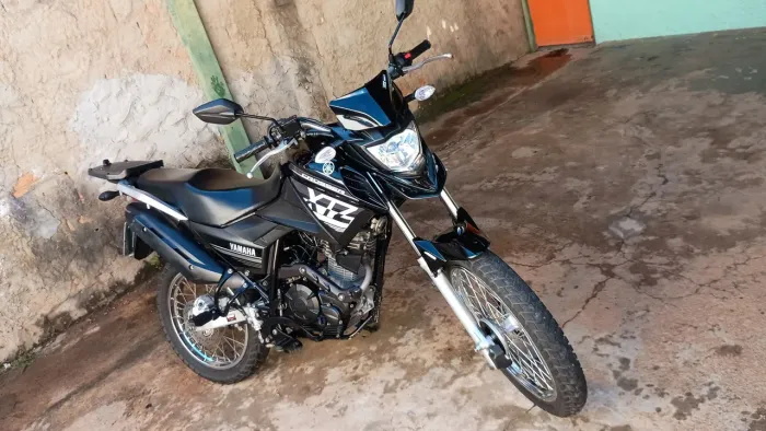 Vendo Yamaha XTZ crosser 150.