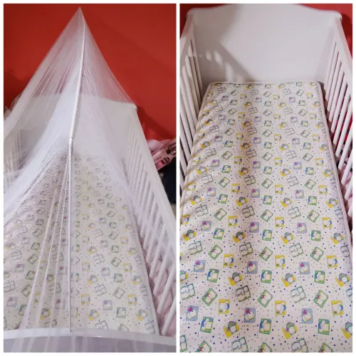 Berço semi novo com mosqueteiro