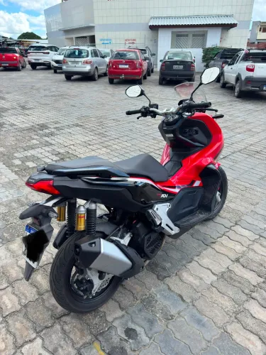 HONDA ADV