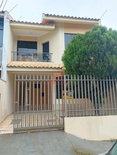 Sobrado com 3 dormitórios para alugar, 189 m² por R$ 2.500/mês - Jardim Imperial II - Mari
