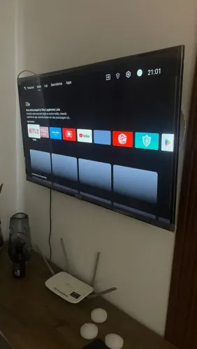 TV TCL 43 polegadas nova