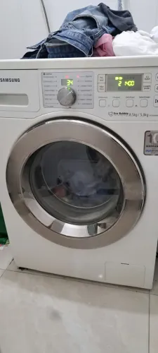 Máquina lava e seca