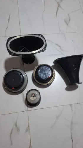 Vendo super Twitter trio e um pá de conetão d405 com reparo original
