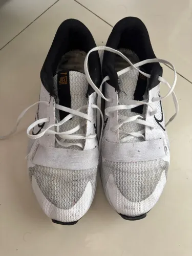 Tênis Nike Esportivo