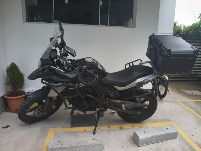 G310 GS praticamente nova
