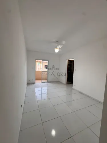 Apartamento - Residencial Villa Borghese - Loteamento Vila Romana - Jacareí - 2 Dormitório