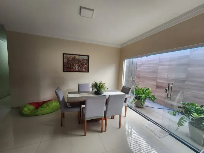 Casa Solta para venda no Jardim de Renascença