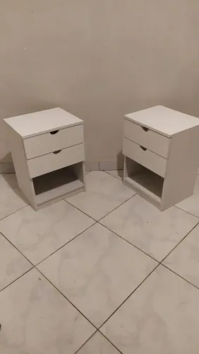 Criado mudo 