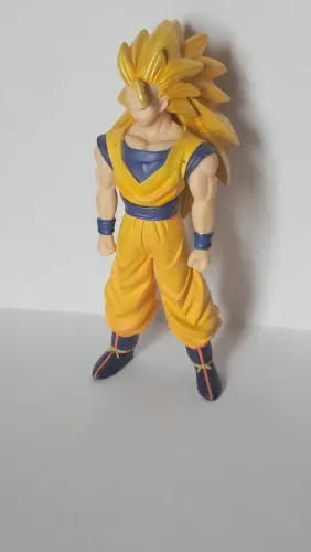 Figure Goku Super Sayajin 3