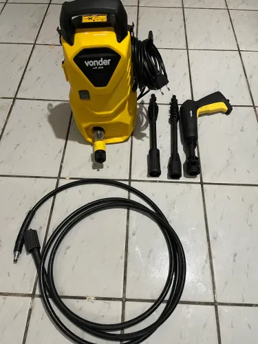 MAQUINA LAVADORA DE ALTA PRESSÃO