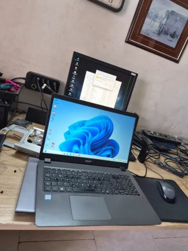 Notebook Acer Core i3 6a Geração 8 Gigas Memória DDR4 NVME 128 Gigas Windows 11 Somos Loja