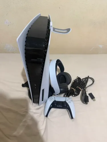 Ps5 fat mídia física acompanha headset