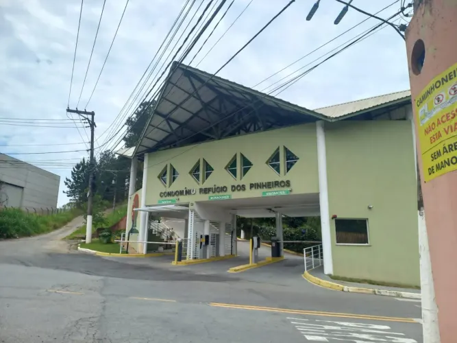 Leilão - Imóvel | 1.691,54m² | Condomínio Refúgio dos Pinheiros | Itapevi/SP | Cód leilão:
