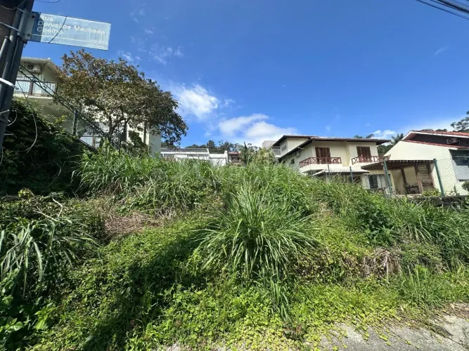 Terreno de 458 m² no bairro João Paulo
