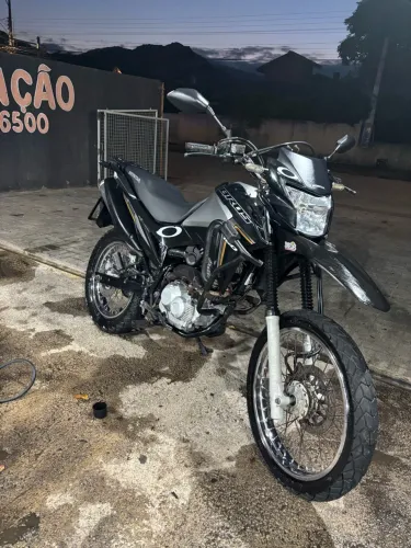 Bros 160 2022