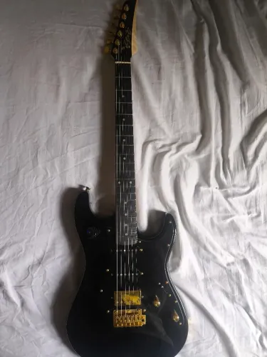 Guitarra seizi katana zerada 