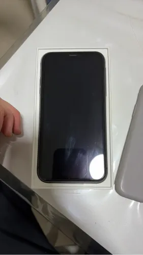 iPhone 11 - 256 GB