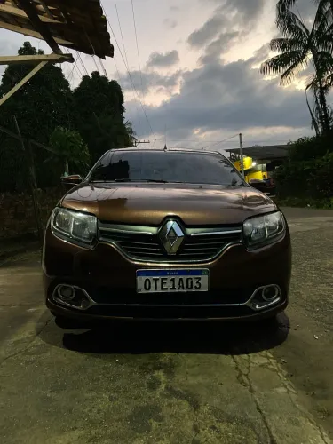 Renault Logan Dynamique Hi-flex 1.6 8V 4P 2014