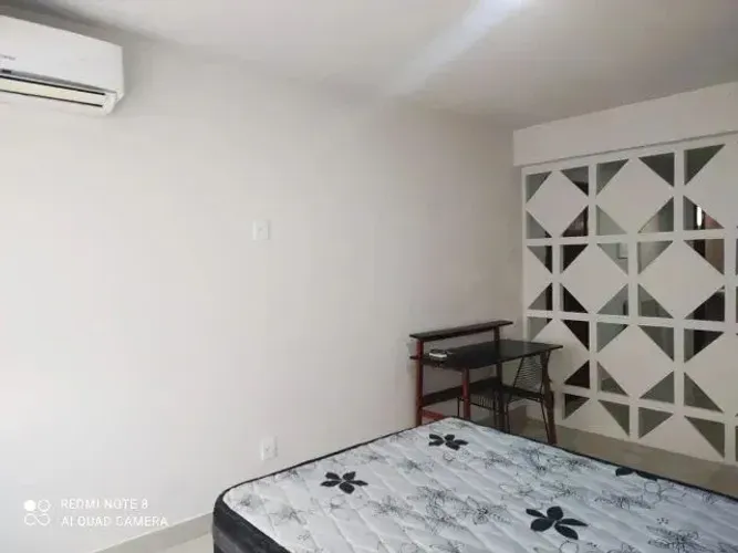 Kitnet Mobiliada no Centro de Montes Claros!
