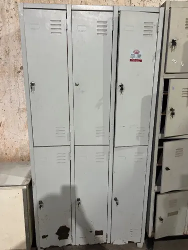 Armário 6 portas