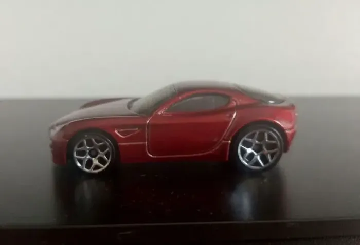 Carrinho Hotwheels Alfa Romeo 8C Competizione Loose 1:64 Hot Wheels