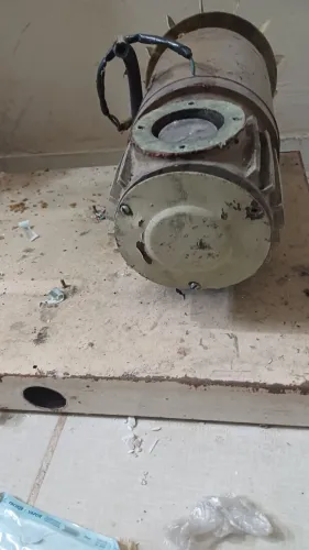 Vende-se 2 motores compressor de ar comprimido