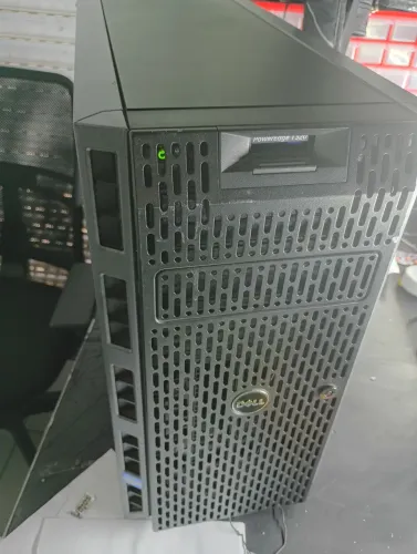 servidor torre Dell PowerEdge T320, estado de novo 