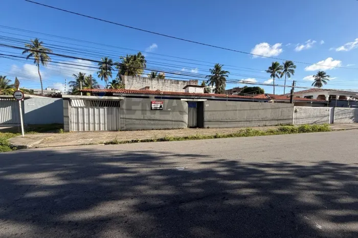 Casa comercial com 124,50m² em Cruz das Almas - Excelente oportunidade