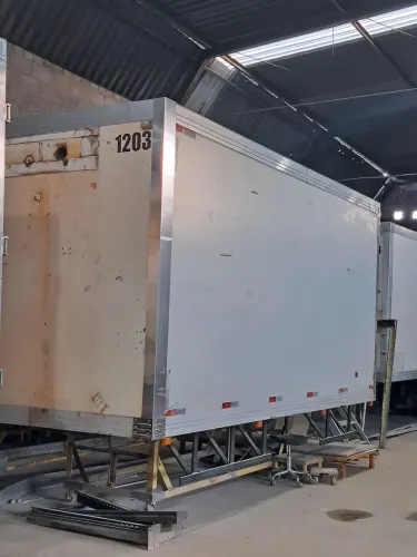 Vendo Bau Refrigerado para 3x4 