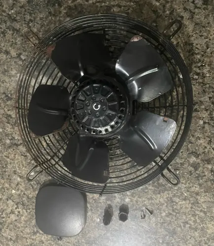 Ventilador Exaustor EOS 220v funcionando