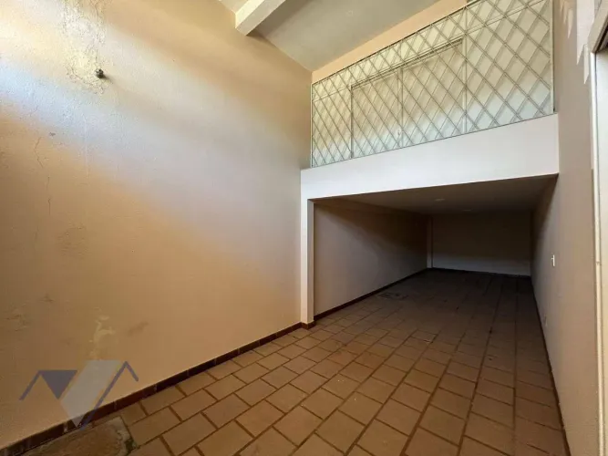 Sobrado com 4 dormitórios para alugar, 419 m² por R$ 10.000/mês - Maria Luiza - Cascavel/P