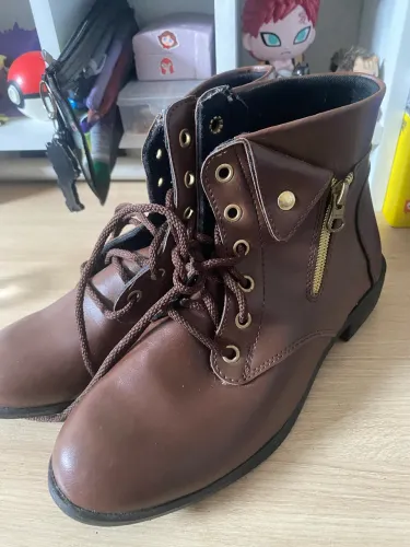 Bota marrom