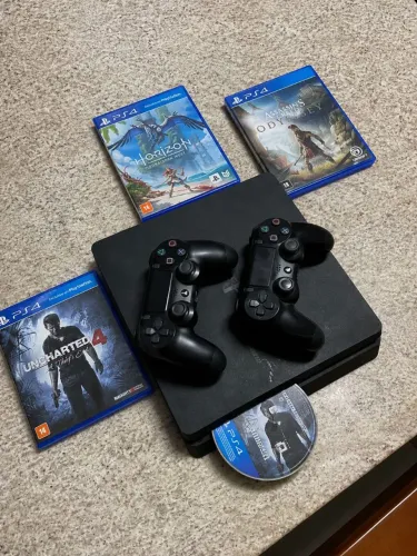 ? PlayStation 4 Slim 500 GB - Estado de Novo!
