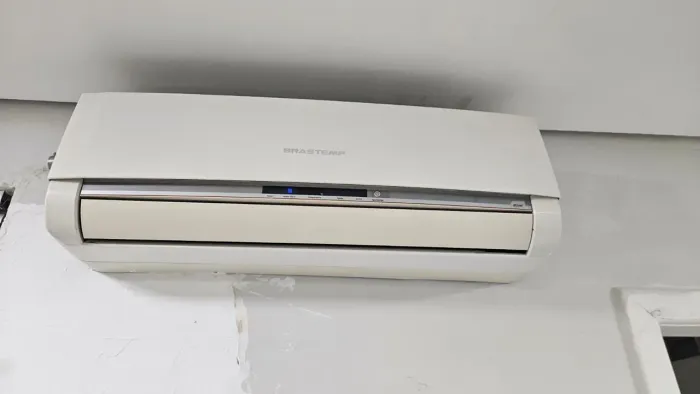 Ar condicionado seme novo