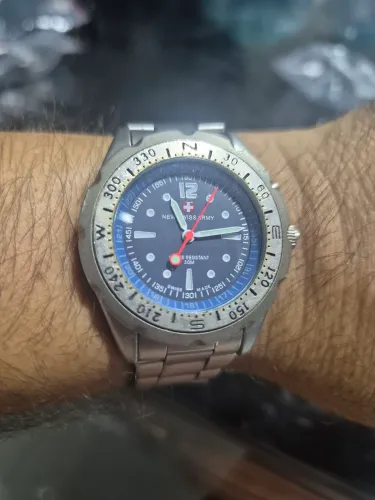 Relógio NEW SWISS ARMY  AZUL   -   BEM CONSERVADO