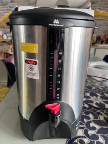 Cafeteira elétrica profissional