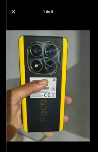 Poço X7 tem o carregador e fone e chave e caixa dele