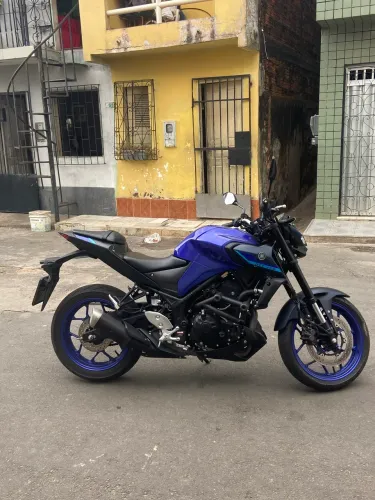 Moto muito nova